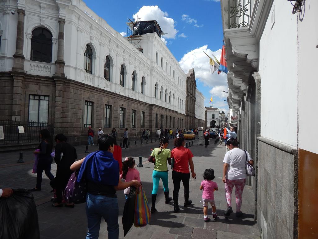 דירות Departamento Quito Historico מראה חיצוני תמונה